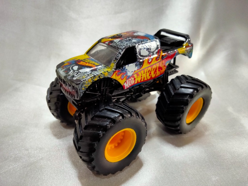 Hot Wheels Monster Jam Team Hot Wheels, Hobbies & Toys, Toys & Games on ...