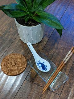 Japanese chopstick holder