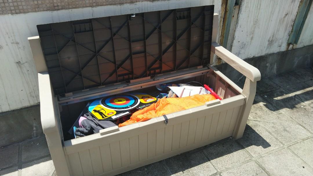 Keter outdoor storage bench户外儲物椅, 傢俬＆家居, 戶外家具 Carousell
