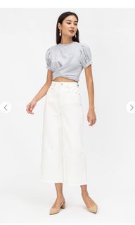 (Category: ) located in . Submitted by shopxstylee (Listing ID 1100384999, Image 1). Description: .
