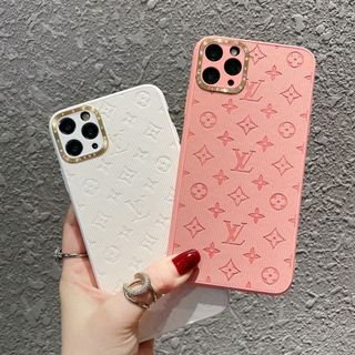 Iphone se 2021 on sale louis vuitton case