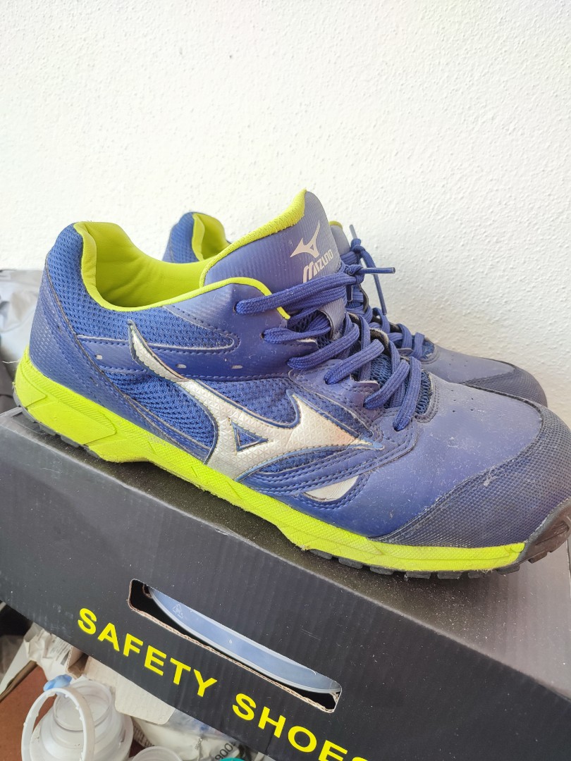 Mizuno sales safety shoes