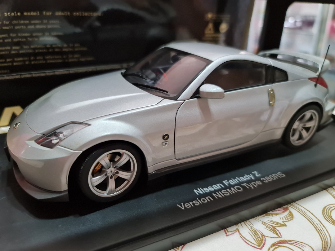 Nissan fairlady z version nismo 380rs silver autoart 1:18, Hobbies