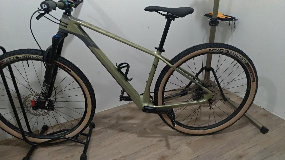Polygon carbon sale mtb