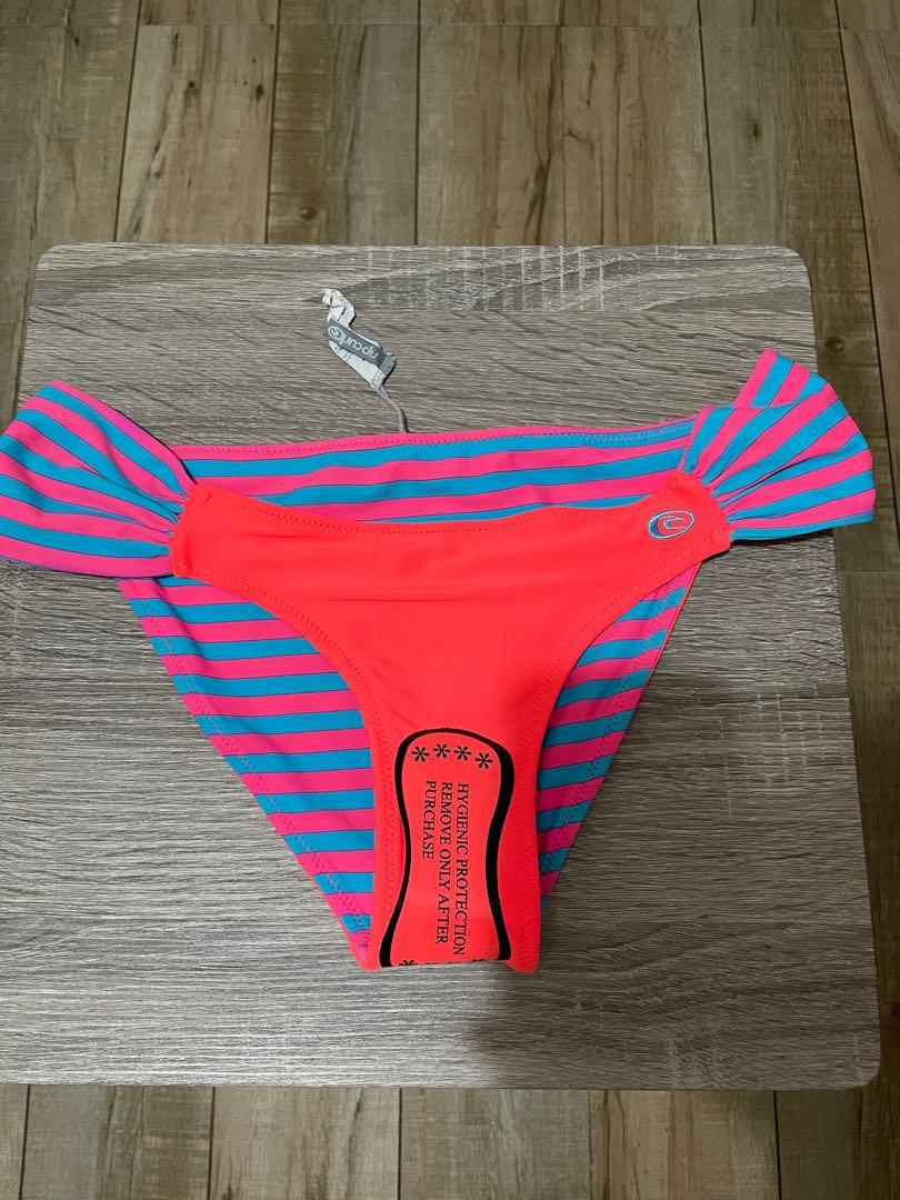 Rip Curl Reversible Cheeky Bikini Bottom (Category: Bikinis & Swimsuits) located in Taguig. Submitted by redeux_closet (Listing ID 1100430127, Image 3). Description: Unused bikini bottom from Rip Curl. Large size but fits medium frame if you like more coverage. Swipe to last photo to see how it fits.