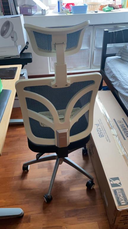 UMD High Back Mesh Ergonomic Office chair Stylish and Steady PC ...