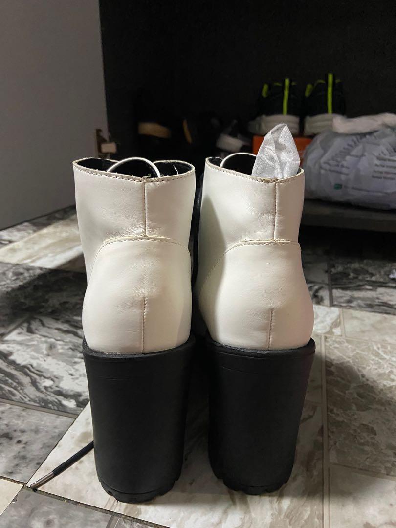 White boots h&m store
