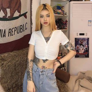 (Category: ) located in . Submitted by mant0uuu (Listing ID 1100533472, Image 1). Description: .