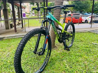 (Category: ) located in . Submitted by bikeconnection (Listing ID 1100679263, Image 1). Description: .