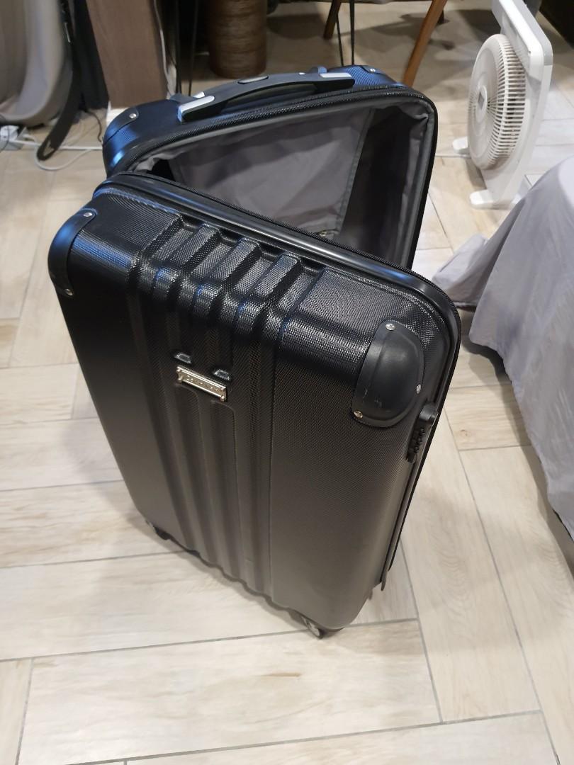 Calvin Klein Cascade Suitcase expandable Luggage 25 in / 8 wheels original  in verygood condition, Men's Fashion, Bags, Belt bags, Clutches and Pouches  on Carousell
