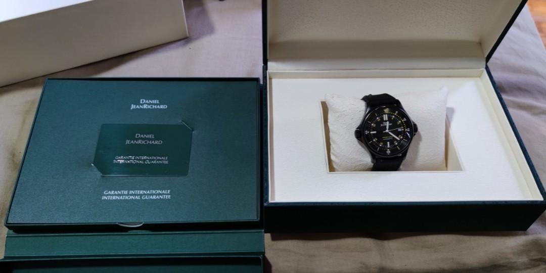 Daniel JeanRichard Diverscope 43mm