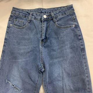 (Category: ) located in . Submitted by yeehq (Listing ID 1100683330, Image 1). Description: .