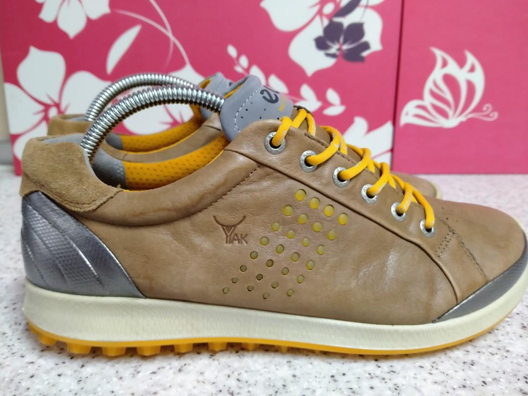 Ecco natural store motion shoes