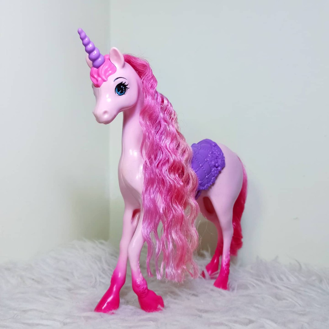Kuda barbie Unicorn endless hair kingdom, Toys & Collectibles, Mainan