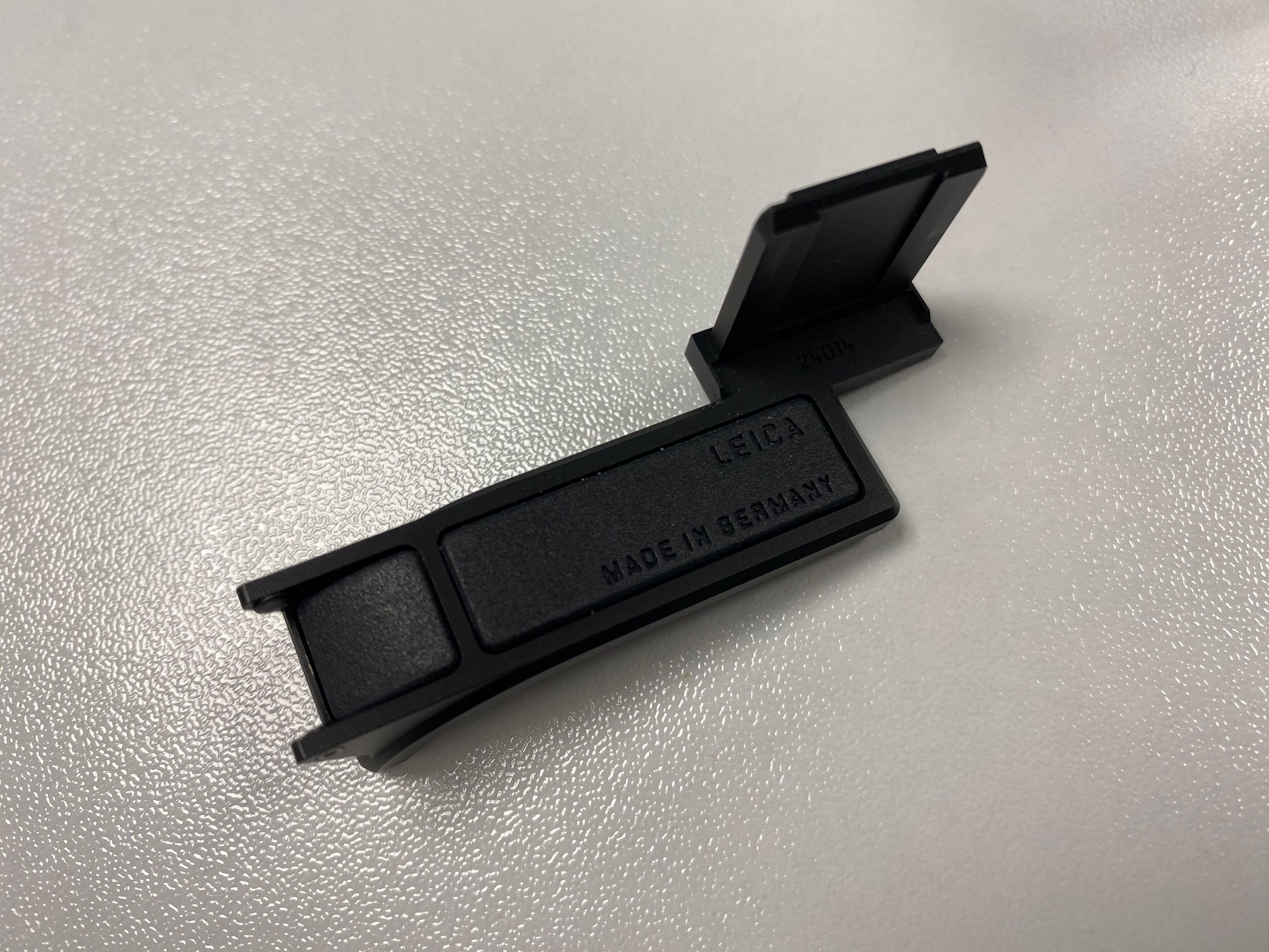 leica m10 thumb support