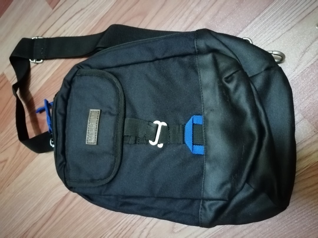 Merrell Sling cross body bag
