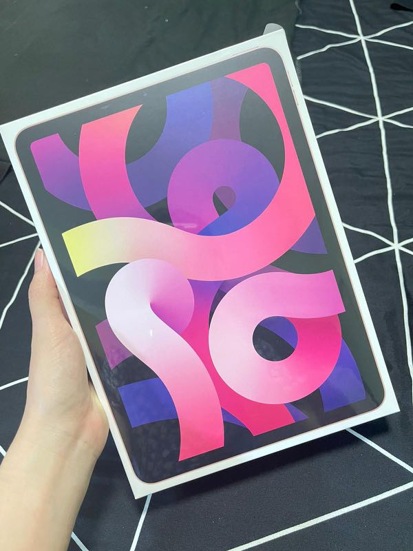 New Apple iPad Air, Rose Gold, 64GB With E receipt, Mobile Phones