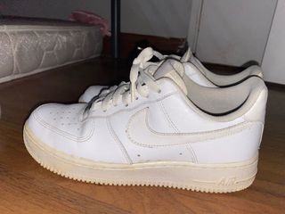 (Category: ) located in . Submitted by snatchinpreloved (Listing ID 1100706841, Image 1). Description: .