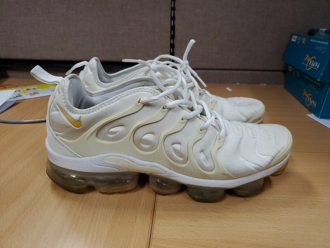 NIKE AIR VAPORMAX Plus, Men's Fashion, Footwear, Sneakers on Carousell