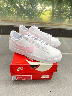 (Category: ) located in . Submitted by nikebyme (Listing ID 1100741829, Image 1). Description: .