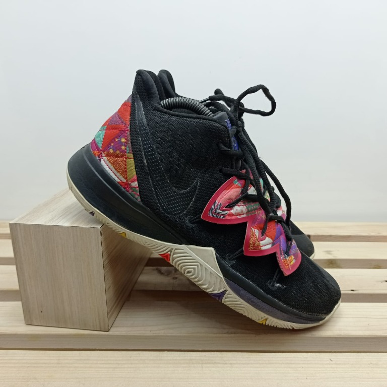 nike kyrie 5 multicolor