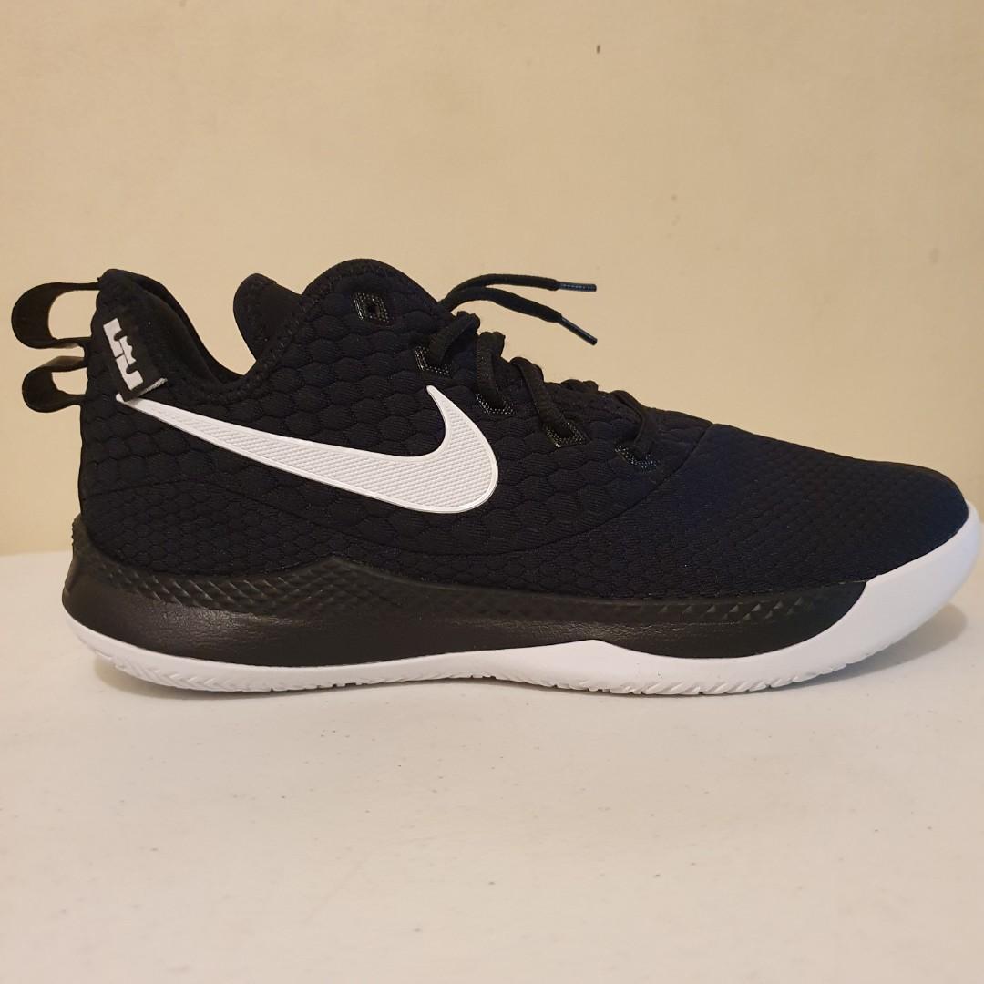 simplemente termómetro Colibrí Nike Lebron Witness III EP Basketball Shoes/Sneakers, Men's Fashion,  Footwear, Sneakers on Carousell
