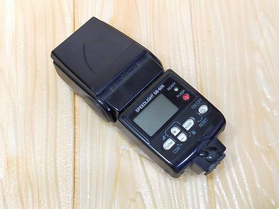 Nikon SB-600 Speedlight Flash (Category: Flashes) located in Manila. Submitted by doremicarteu (Listing ID 1100768419, Image 2). Description: good condition.