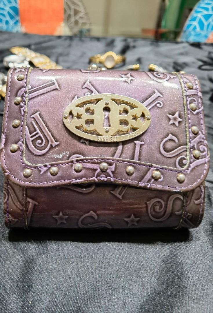 Original Anna Sui wallet (Category: Luxury Bags & Wallets) located in Manila. Submitted by poyeesy (Listing ID 1100602606, Image 1). Description: .