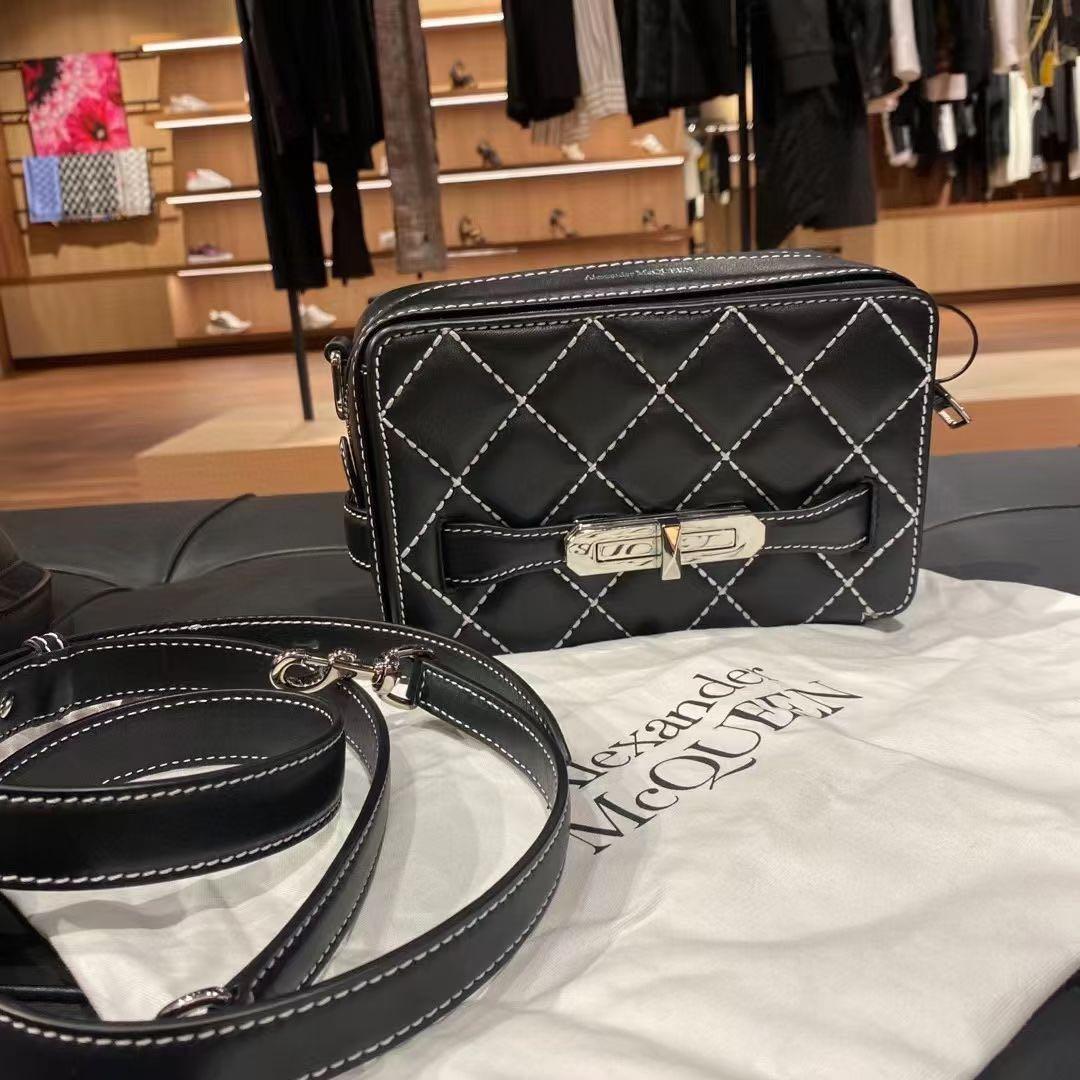Alexander mcqueen hotsell myth bag