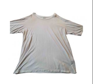 (Category: ) located in . Submitted by hautewear (Listing ID 1100617536, Image 1). Description: .