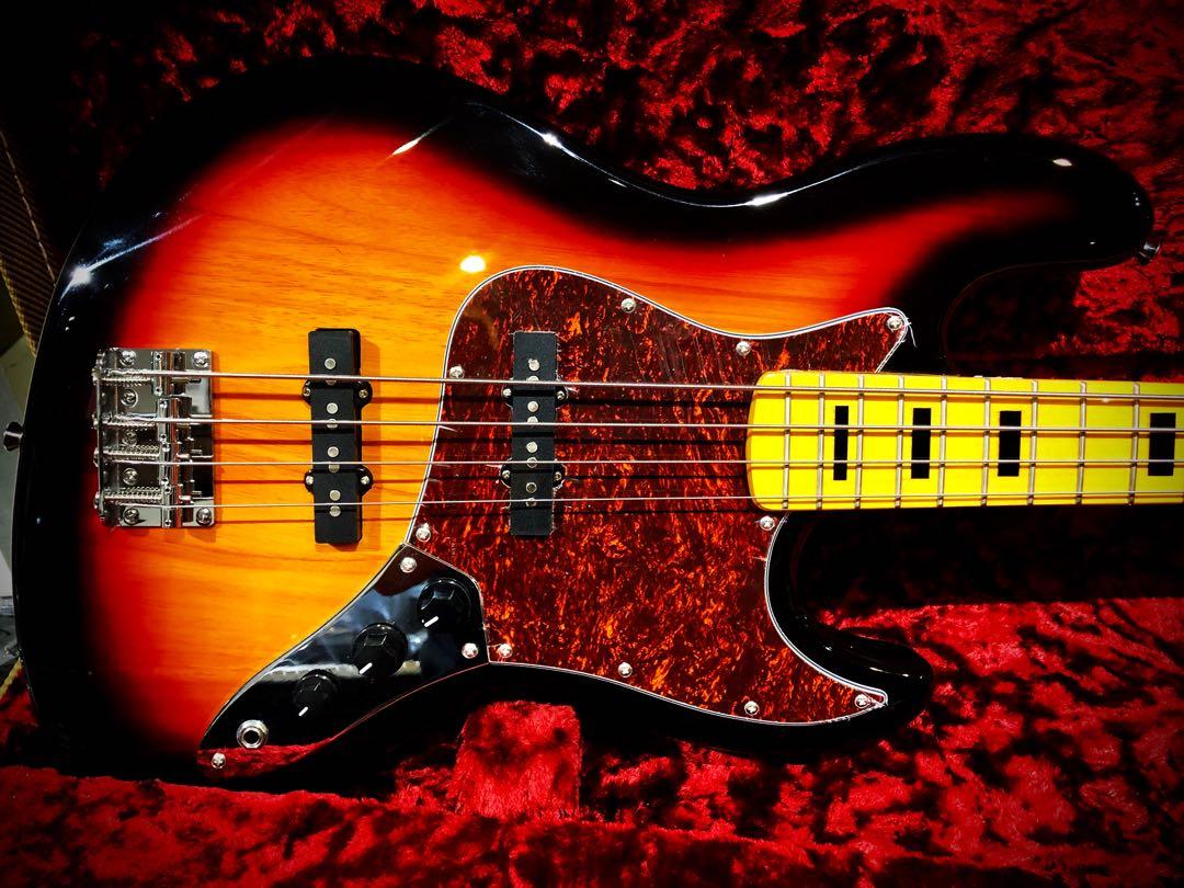 SQOE JB4BS 300 SB 4 Strings Jazz Bass Guitar Maple Fretboard Bundle Set Bag Tuner Cable strap Stand Selling Price Rm899 New