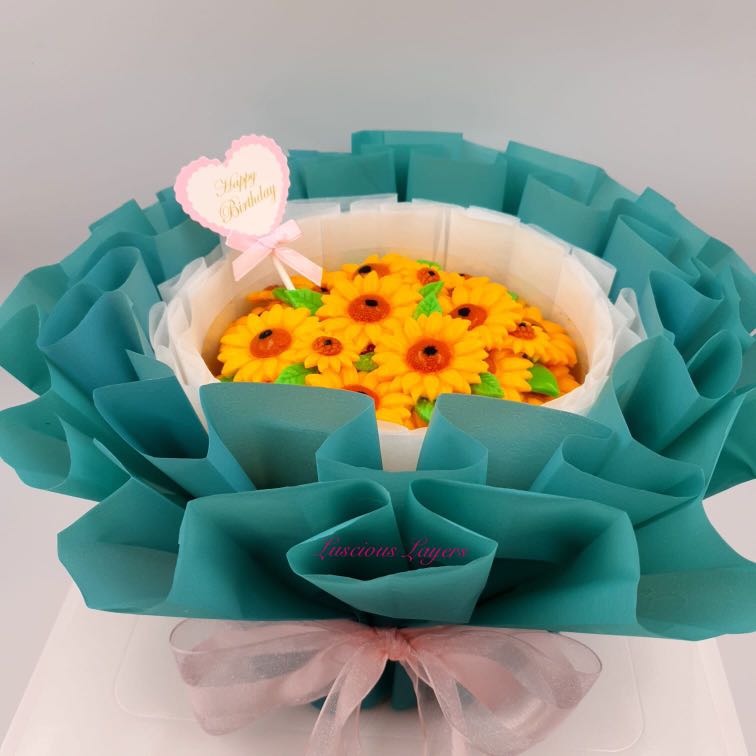 Sunflower bouquet jelly cake, Food & Drinks, Homemade Bakes on Carousell