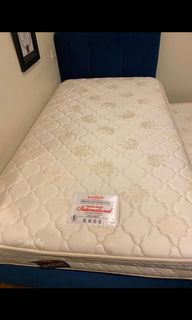 (Category: ) located in . Submitted by rahul11 (Listing ID 1100683766, Image 1). Description: .