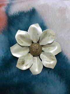 Vintage flower brooch JAPAN