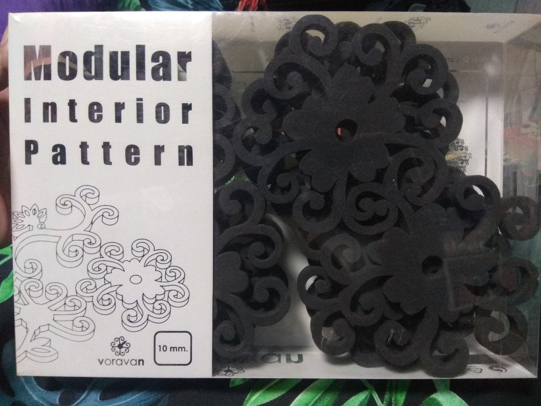 VORAVAN Floral Foam Wall Pattern Black, Furniture & Home Living, Home Decor, Wall Decor on Carousell