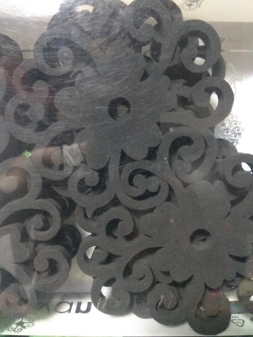 VORAVAN Floral Foam Wall Pattern Black, Furniture & Home Living, Home Decor, Wall Decor on Carousell