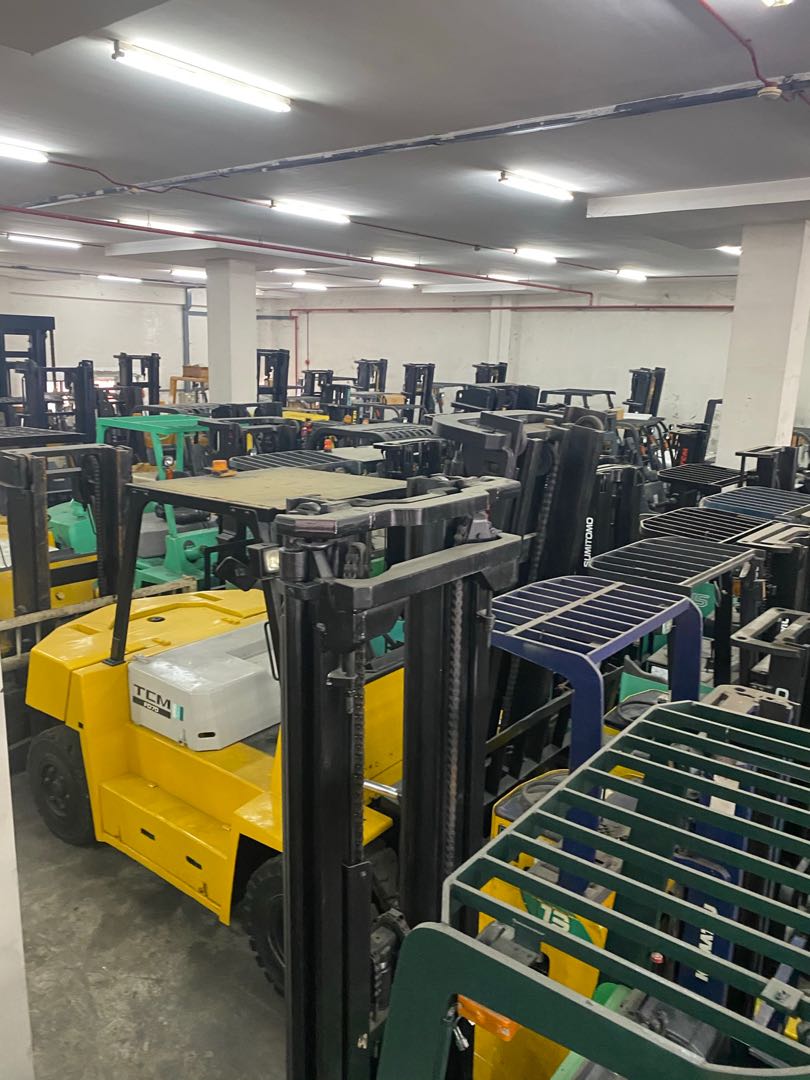 (Category: ) located in . Submitted by usedequipmentforkliftstacker (Listing ID 1100887250, Image 1). Description: .