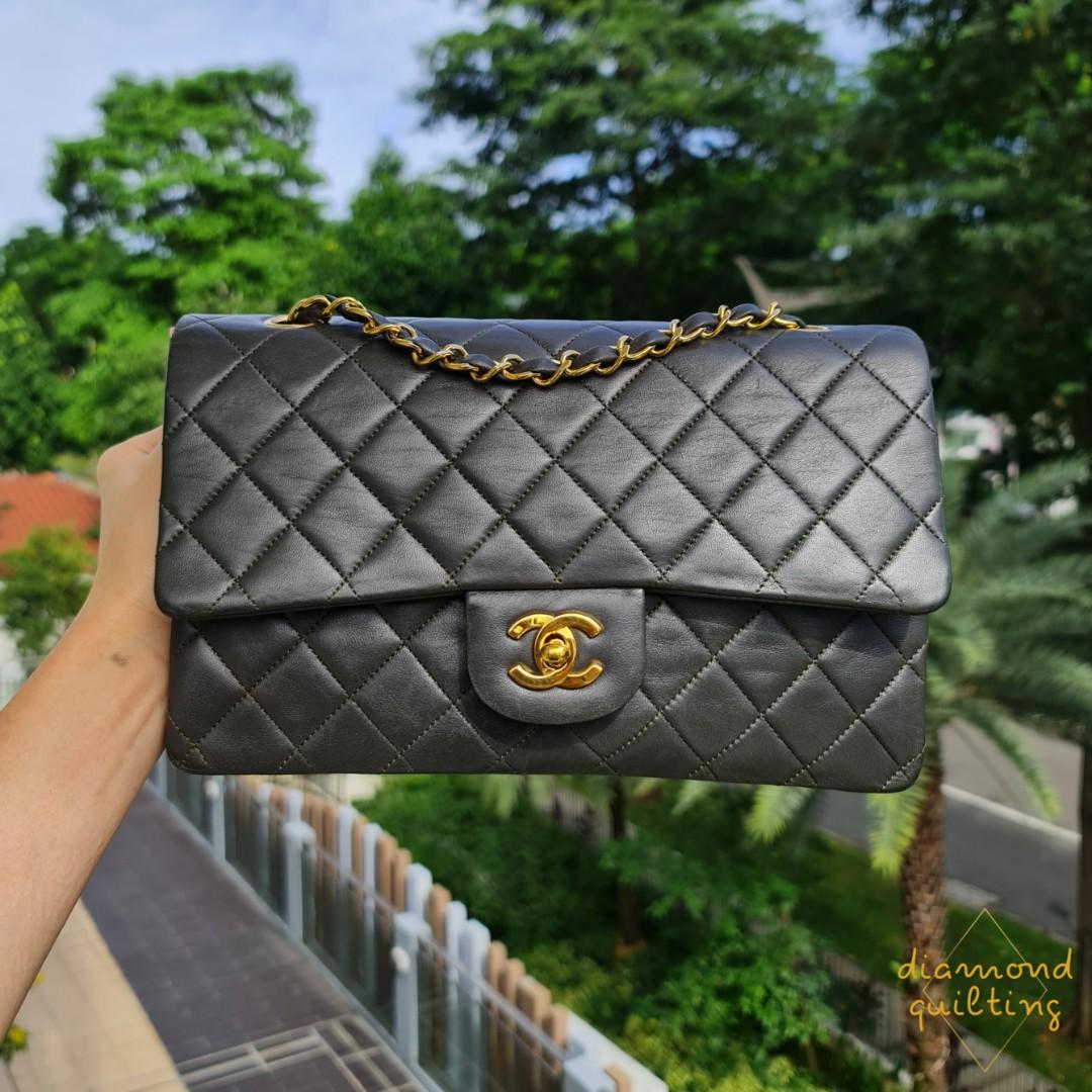 🫒 (RARE!) CHANEL VINTAGE CLASSIC FLAP BAG OLIVE GREEN DARK MEDIUM LAMBSKIN  24K GHW GOLD HARDWARE/ small mini jumbo caviar cf, Luxury, Bags & Wallets  on Carousell