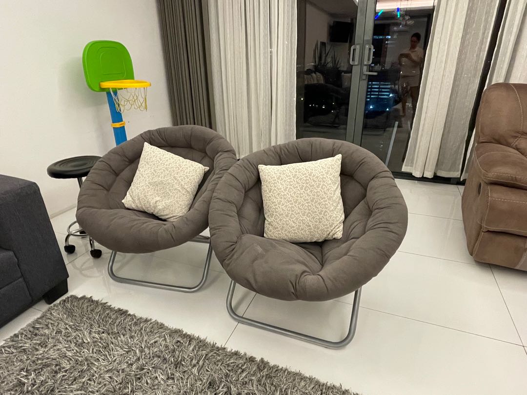 Accent outlet chair round