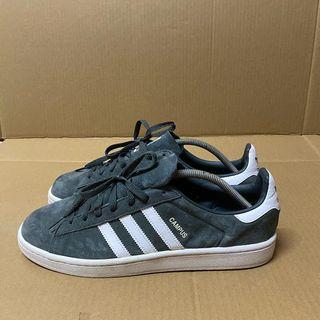 Adidas campus