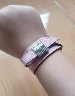 (Category: ) located in . Submitted by graceycollections (Listing ID 1100988812, Image 1). Description: .