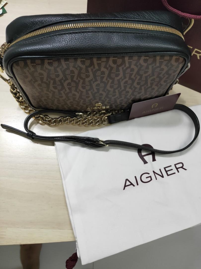 Aigner camera deals bag
