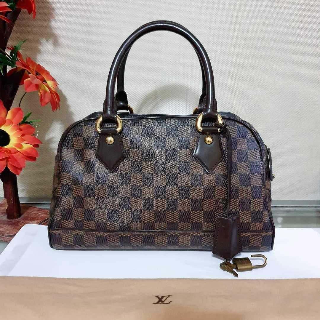 Authentic Louis Vuitton Damier Ebene Duomo Crossbody N41425 LV, Luxury,  Bags & Wallets on Carousell