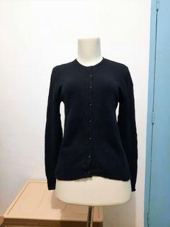 Cardigan Hitam