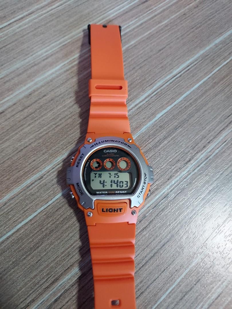 CASIO ILLUMINATOR ORANGE