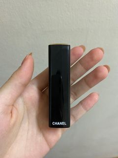 (Category: ) located in . Submitted by preloved_item01 (Listing ID 1100873412, Image 1). Description: .