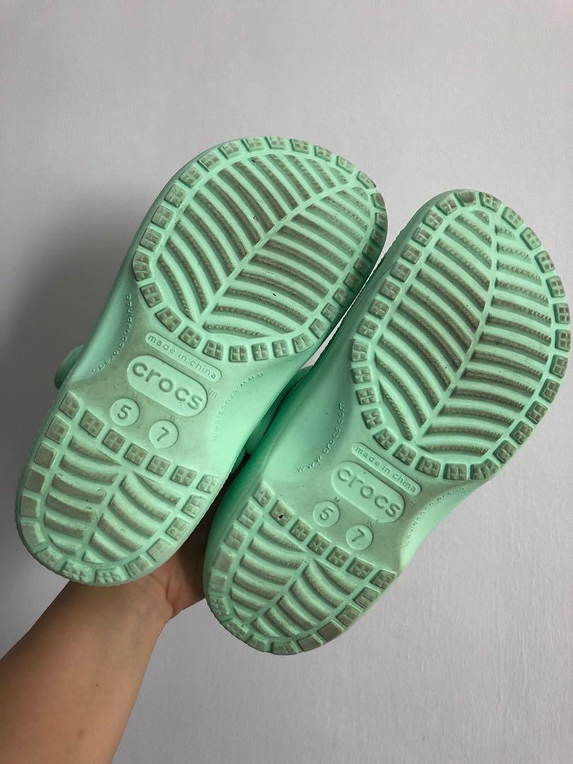 Neo mint sale crocs size 7