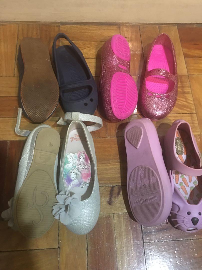 Payless crocs shop