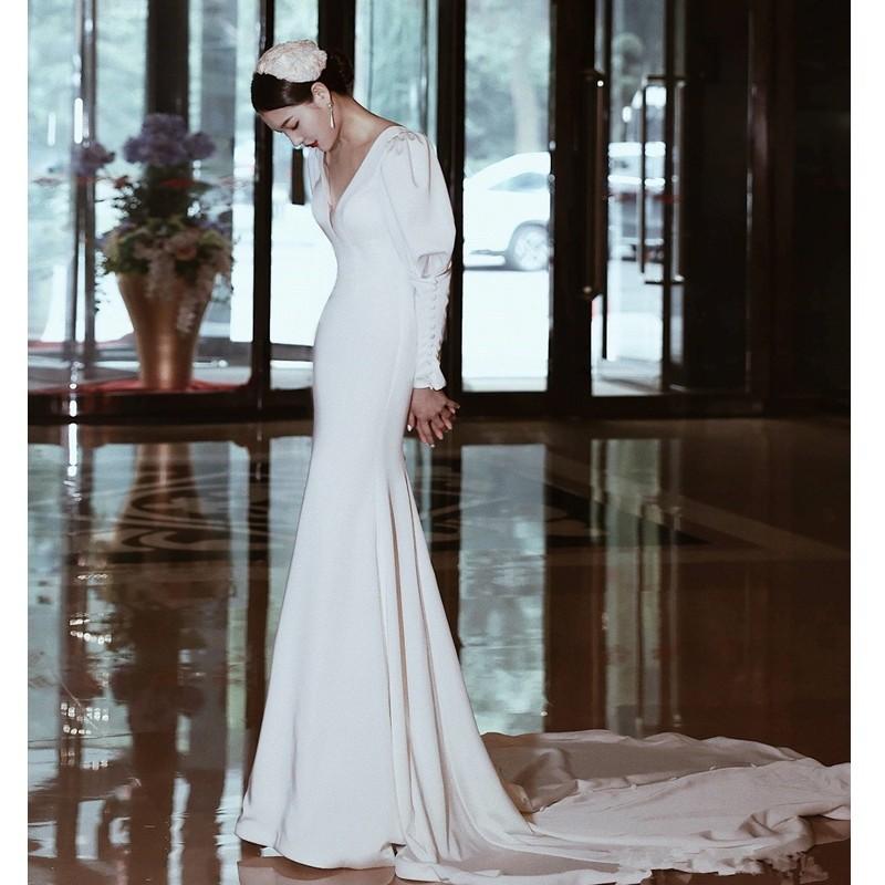 simple garden wedding gown