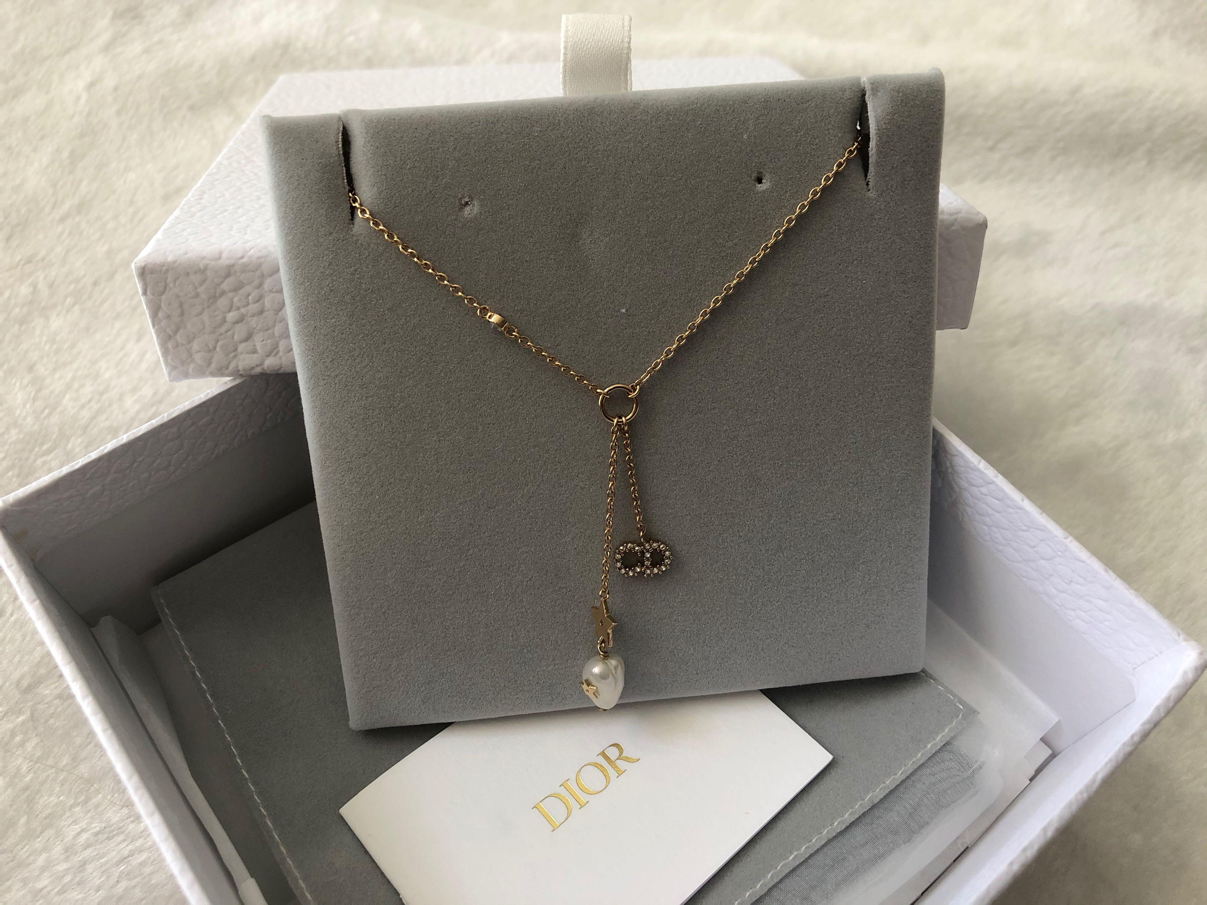 Dior shiny on sale d necklace